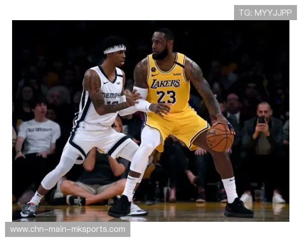 灰熊主帅詹金斯：莫兰特是我们的领袖，詹姆斯对莫兰特说了什么