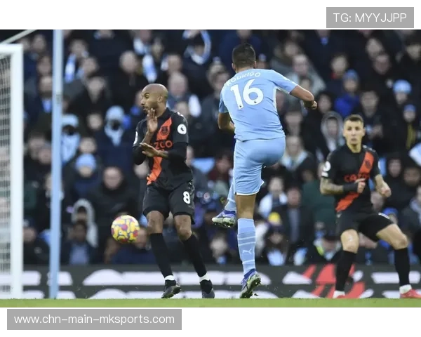 曼联冬窗计划曝光，7000万新援有可能被送走，曼城冬窗引援