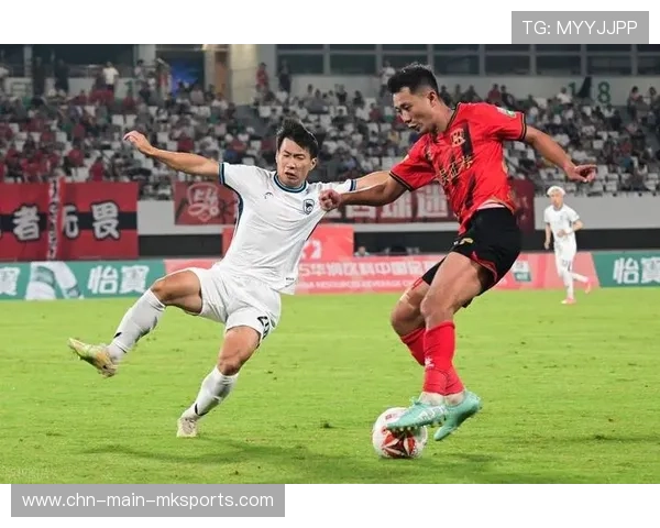 河南队古斯塔沃脚后跟妙传,队友跟进推射命中 河南队古斯塔沃脚后跟妙传,队友跟进推射命中